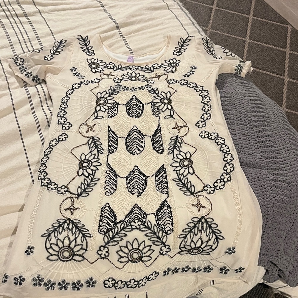 Beautifully Beaded Alya Cream and Black Embroidered Dress (M)